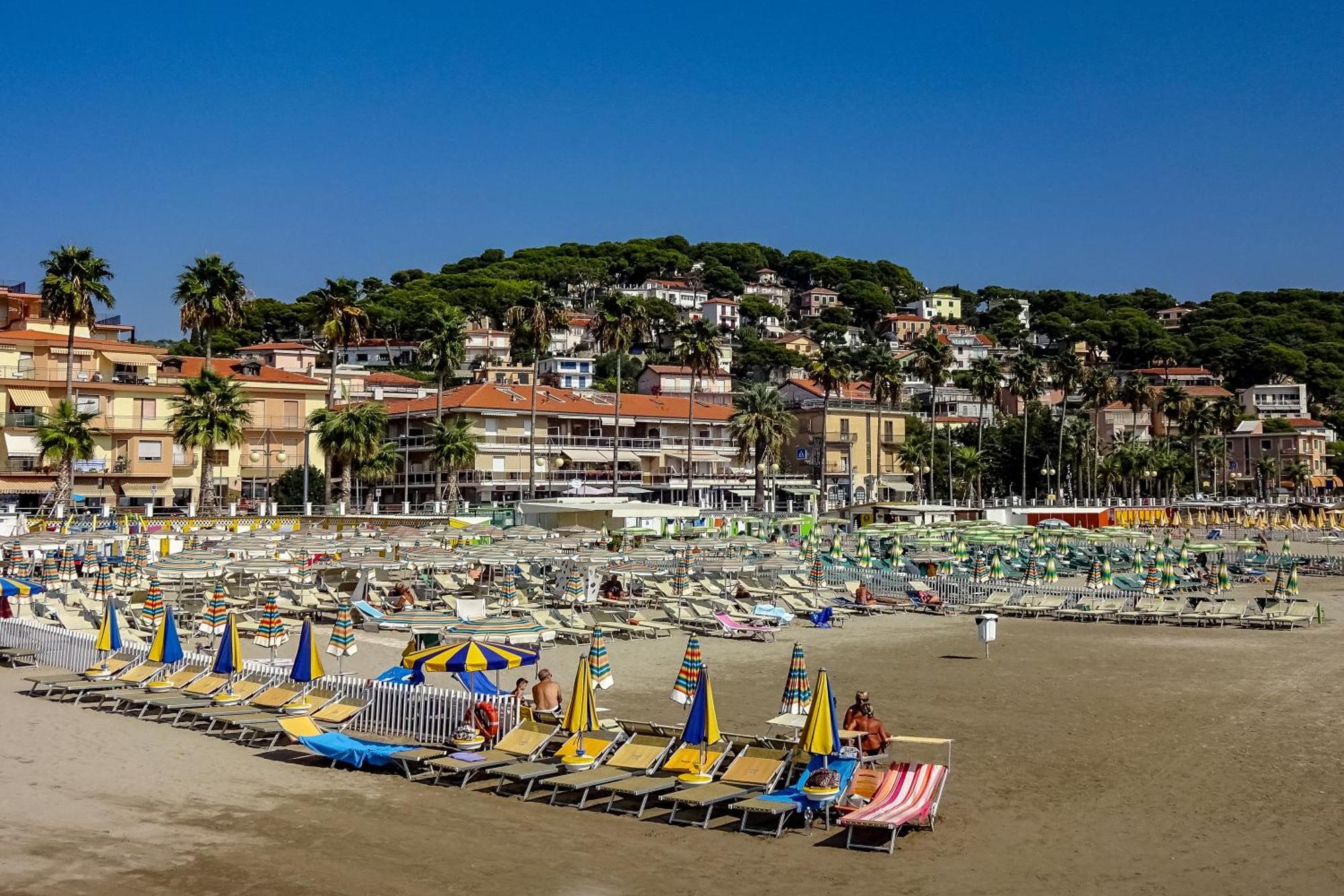 Beachy Vibes- 900M From The Beach - Happy Rentals Marina dʼMarina dʼAndora Exteriér fotografie